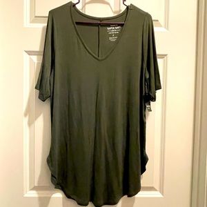Super soft olive green tunic style shirt.